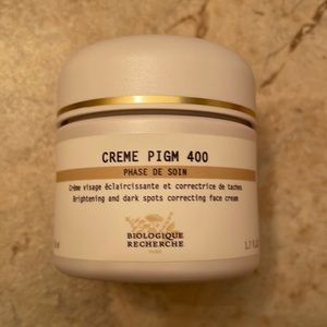 Brand new crème pigm400 never used. Gifted and never used - expires 6/23